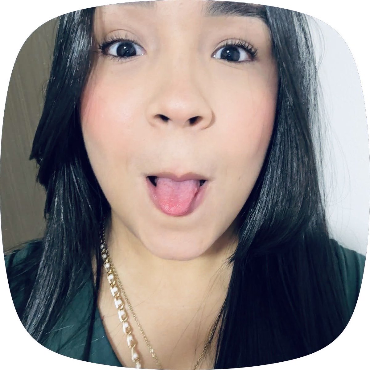 tooooopii tweet picture