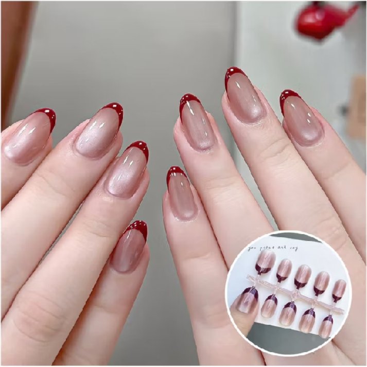 sunflow2_'s tweet photo. TERNYATA KUKU CANTIK BISA SEPRAKTIS INI🥹✨

Kadang detail kecil kayak kuku bikin penampilan terasa lebih rapi dan bikin lebih pede. Press on nails jadi solusi kalau lagi ga sempat buat ke nail salon🥰

Worth buat dicoba 🤗
🛒https://t.co/eqLlnxaXZ1 https://t.co/gMy7P31Jmo