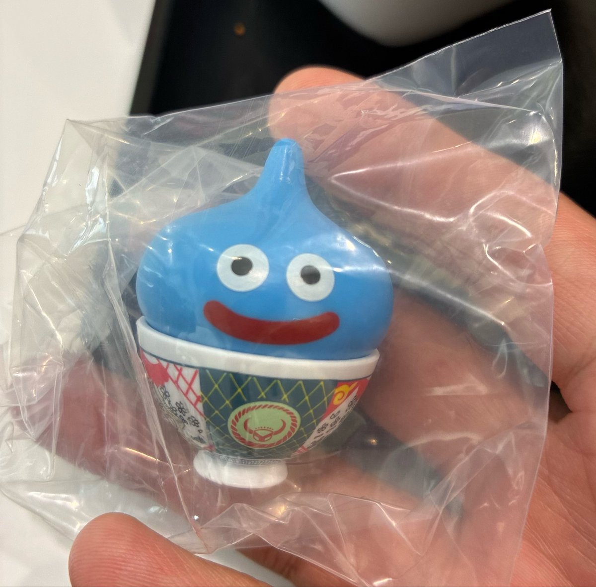 mitarou_game's tweet photo. 数年ぶりに吉野家でお昼食べた！なんかコラボしてたみたいでスライムどんぶり貰えた(⊙⌓⊙) https://t.co/rEIu87AdCE