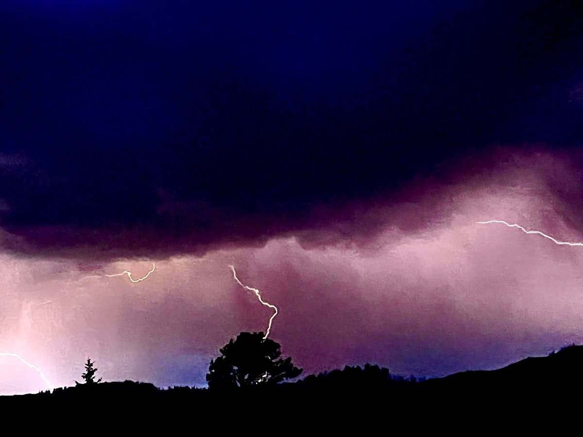 BarryWhitlow's tweet photo. Cool things about Monsoon season in SW Colorado 2026?? Many, but here’s one. || #photosbybarry #swcolorado #vallecitolake #colorado https://t.co/EdznMvEk74