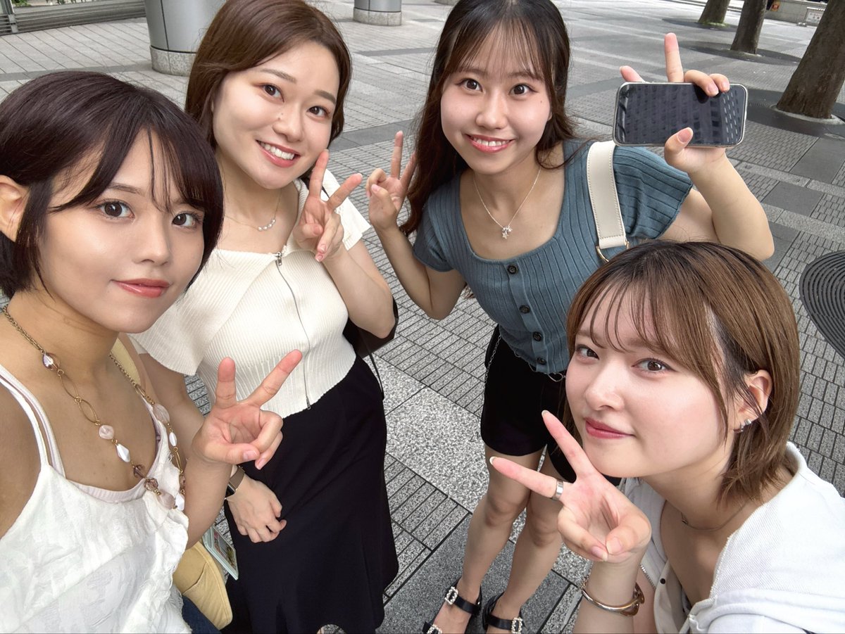 anna_cotori's tweet photo. ことりの皆で撮影です！
暑い中頑張ってます☀️
 #ポートレートモデル
 #ポートレート撮影 https://t.co/h4VTo8MJso