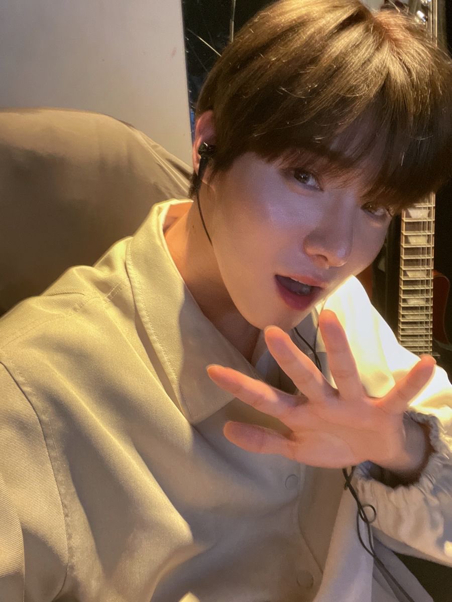 helloimwa33's tweet photo. 아무래도진용훈이겠지 https://t.co/IeV6TQ6Ccn