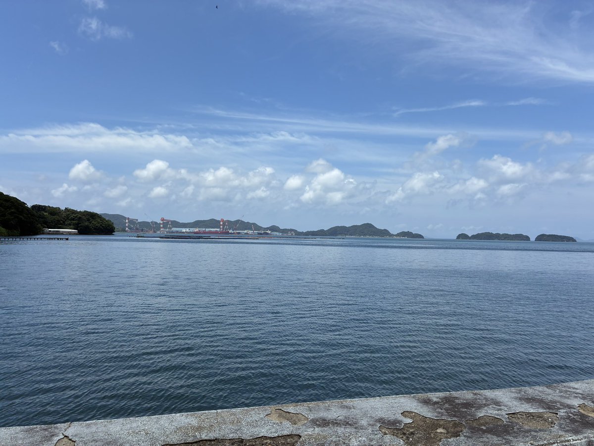 lif_rkoga's tweet photo. 海、山、川、、、すごいところだ。 https://t.co/tXICD8zIBh