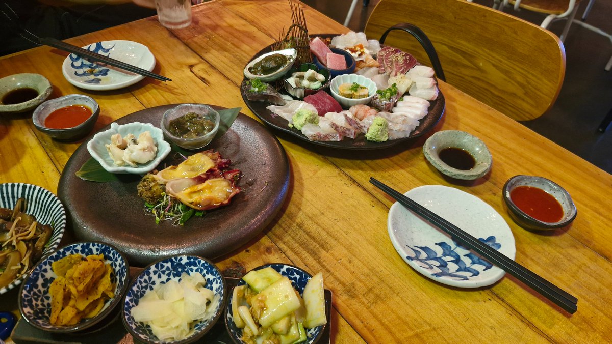 lickash0's tweet photo. 맛있는거 같이 먹고 놀자~~

#비떱 #뚱녀 #뚱뚱 #펨섭 #건오 https://t.co/qqyOqYuolm