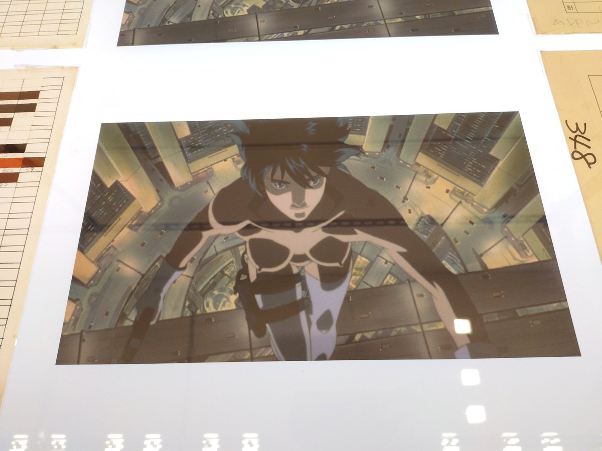 いろんな精巧な原画セル画も見れたし笑い男にハックされるしタチコマ