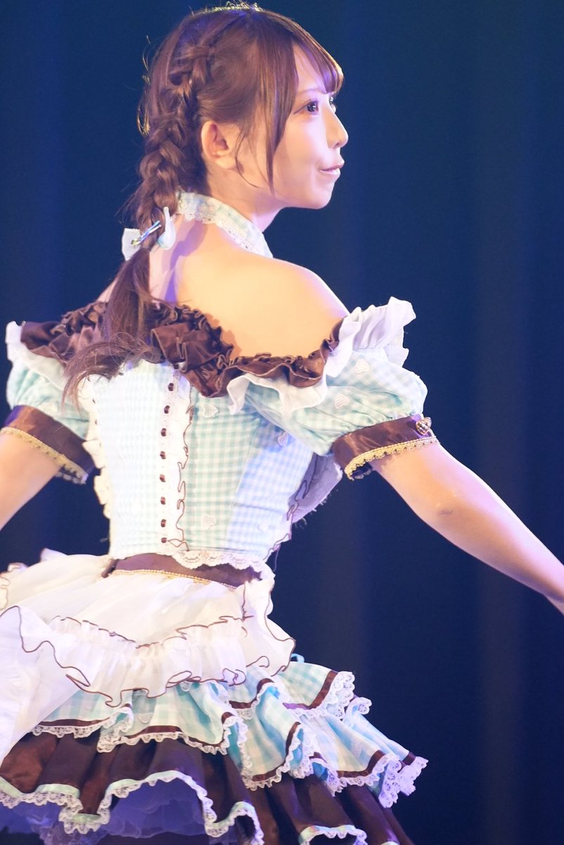 mzkn_b3's tweet photo. 2026.6.22(月) 新宿ReNY
「ReNY SUPER LIVE 2026」

chocolat d’ange（しょこら ど あんじゅ）の
橘美琴💚さん

端正な横顔と肩のラインが綺麗です💕

#ライブ撮影 #橘美琴 #しょこら #みことに夢チュウ
@info__chocolat 
※掲載確認済 https://t.co/NsnRt3kdSd