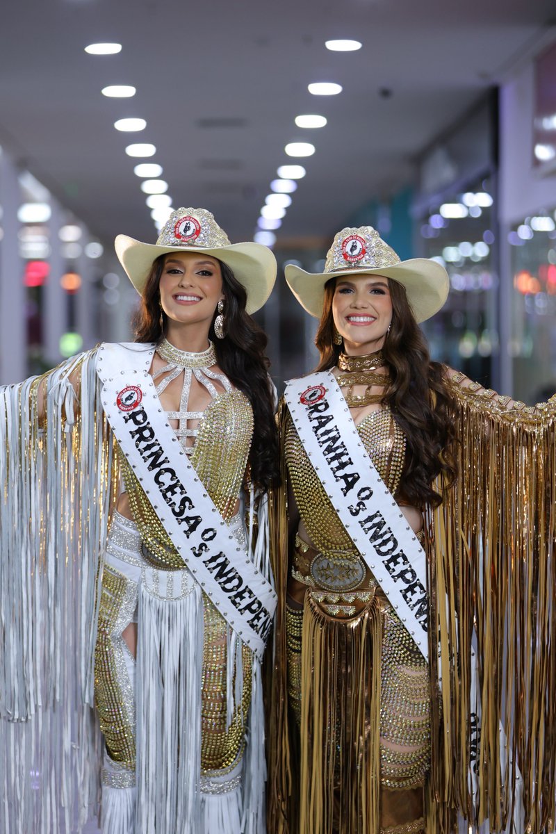 BarretosCars's tweet photo. 👑✨ A Festa do Peão de Barretos 2026 já tem sua Rainha e sua Princesa! O concurso terminou em grande estilo, celebrando a beleza, a tradição e a paixão pelo universo sertanejo. 🤠❤️
#Barretos2026 #FestaDoPeao #RainhaDeBarretos #Rodeio #BarretosSP https://t.co/PzOC2U0WUh