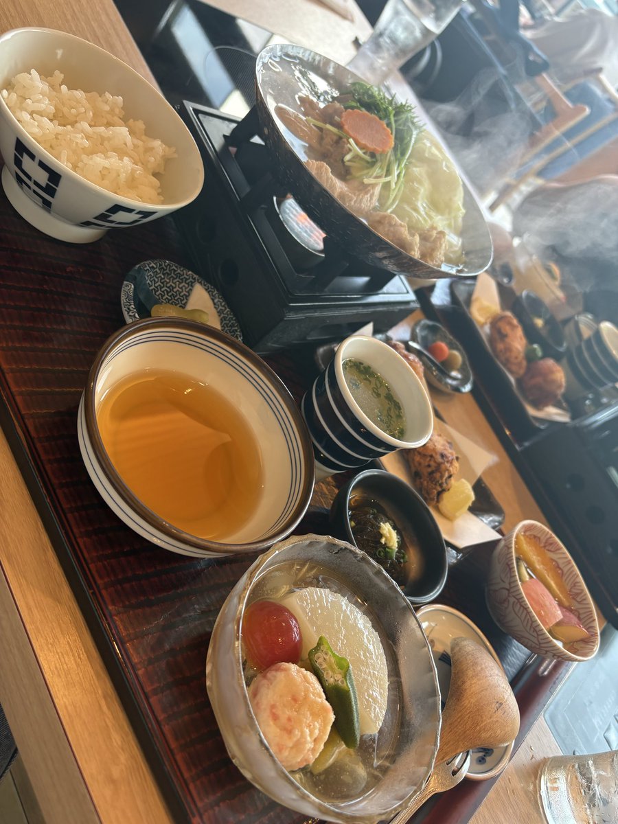 poooooon39's tweet photo. 水炊き食べましたもうすぐ始まるわくわく https://t.co/ucTk7dAkMr
