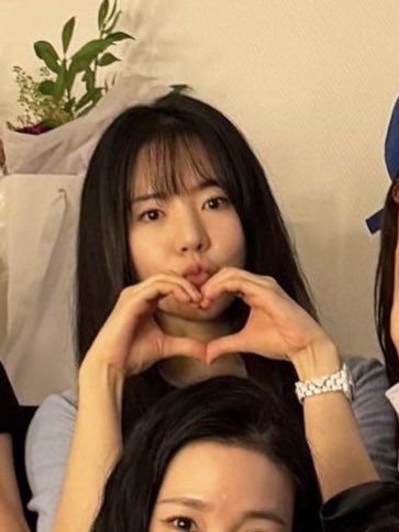 babysonewhy's tweet photo. 걍 담주에 컴백할 것을 제안합니다 https://t.co/CVZqCvxqqm