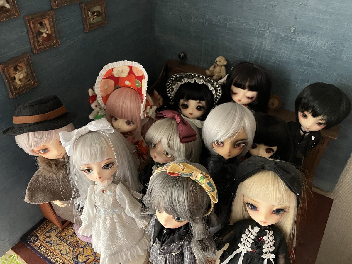 achisu_ke's tweet photo. 他の子の避難先。
エアコンが直るまでぎゅうぎゅうで我慢です。
人様に見せるような綺麗な写真で無くてすみません😅 https://t.co/6zQUm49r1r