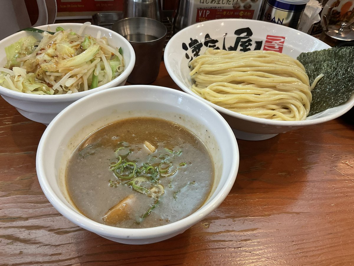 yanachan1967's tweet photo. 野菜つけ麺 https://t.co/vTx4VfCbQj