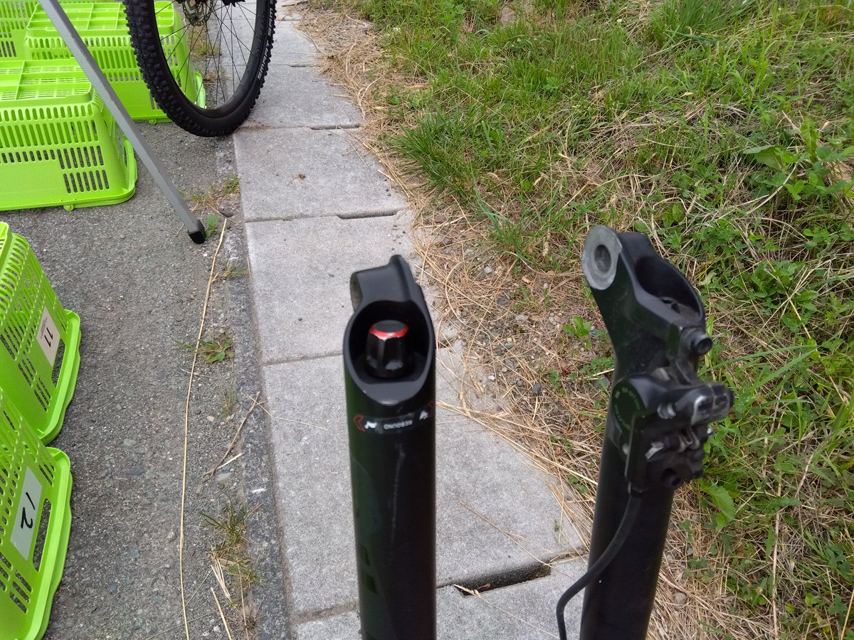 ryuji_rrmax's tweet photo. 見ろ!バイクがゴミのようだ https://t.co/UKBVmwP1NQ