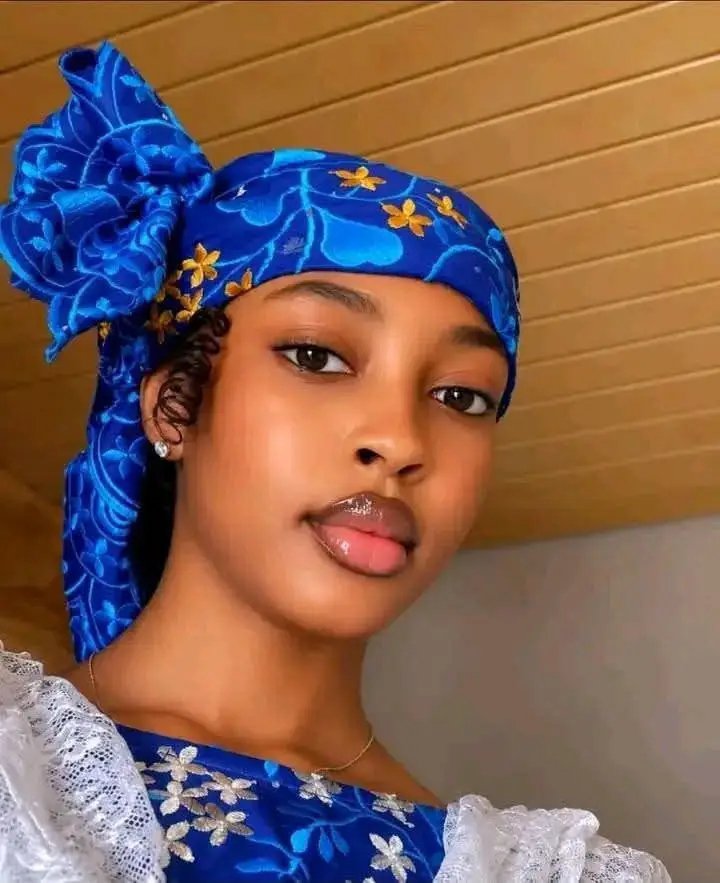 khareema➰ tweet media