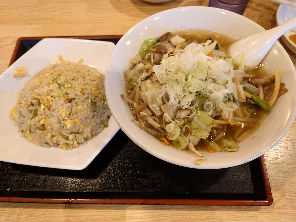 03030413's tweet photo. 明日のために栄養補給　パート1 https://t.co/6XxrXRuUHJ