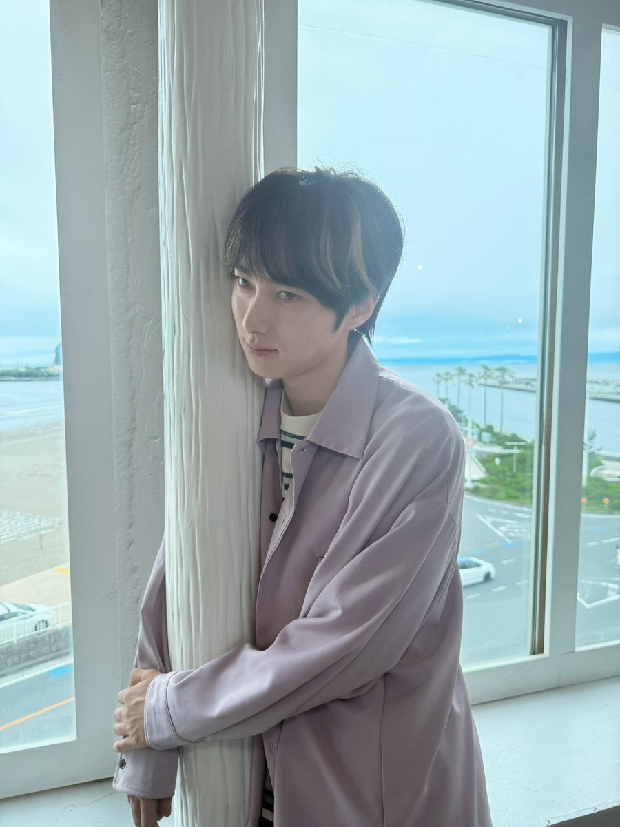 shinainaru_ytv's tweet photo. 🥀『親愛なる夫へ 〜完璧な妻の嘘〜』

＼✨第3話 オフショット公開✨／

3話の撮影の合間で📸

本編とはひと味違う
オフショットならではの姿をぜひご覧ください！

みなさんの"推しカット"も
ぜひコメントで教えてください🫶

#田中麗奈　#古川雄大
#前田公輝　#尾崎匠海( #INI ) https://t.co/Qv15AurKFF