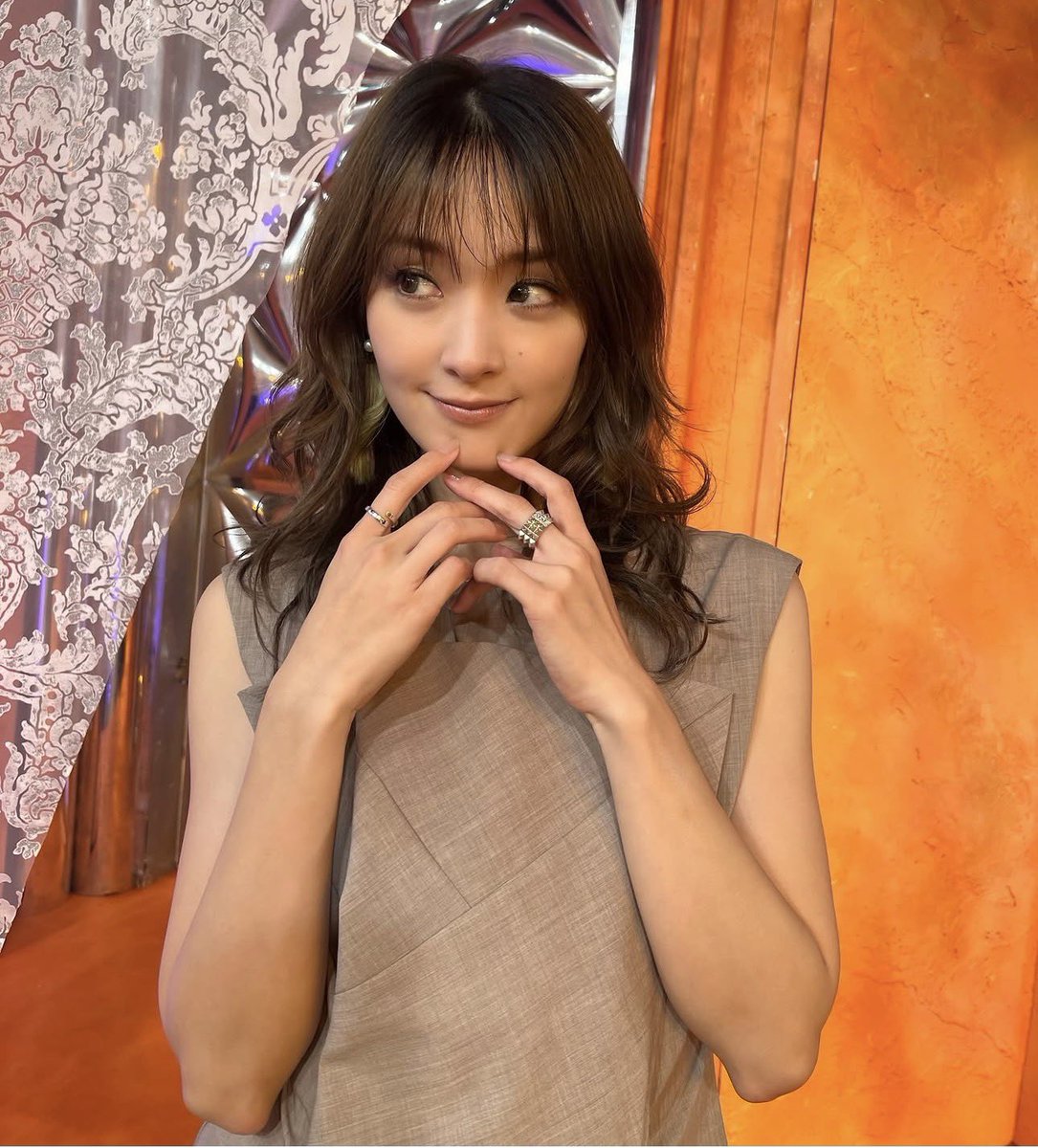 jyuku3150's tweet photo. 剛力彩芽さん、髪の毛長くて明るいとマジ可愛いな https://t.co/viFC2WgMs5