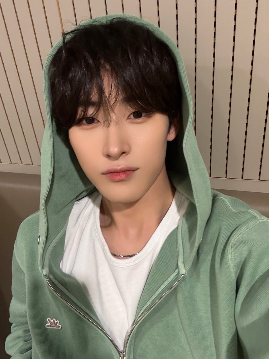 at_ALL_H_OURS's tweet photo. [#유민]
네 유민클로버🍀

#ALL_H_OURS #올아워즈
#YOUMIN #유민 https://t.co/X9WVGBgUsn