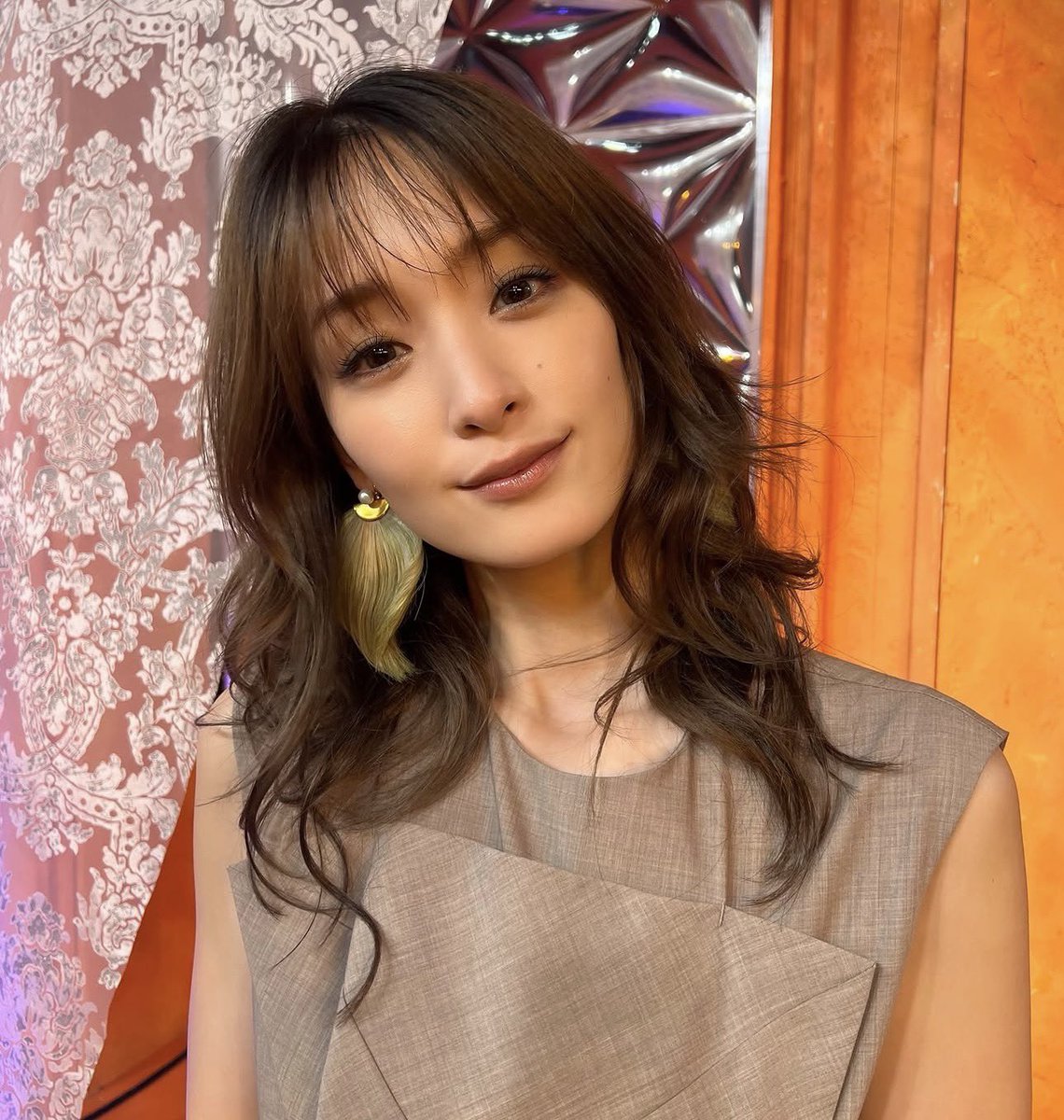 jyuku3150's tweet photo. 剛力彩芽さん、髪の毛長くて明るいとマジ可愛いな https://t.co/viFC2WgMs5