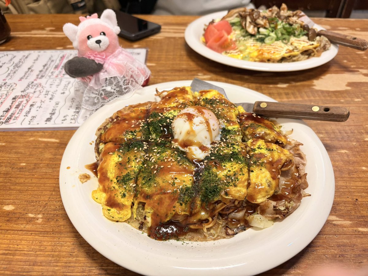たれみみキテルグマとキテルグマ応援人間の私 tweet media