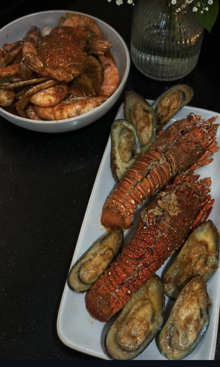 143nimsaj143's tweet photo. Thank you my gorgeous only child for this amazing seafoods 🫶🏻 #happyfriday https://t.co/4RKb1FGMpj