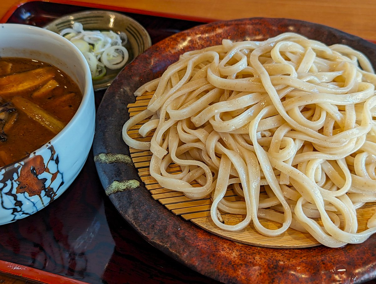 karasiudon's tweet photo. 武蔵野地粉うどん

武蔵野市産の地粉全粒粉配合の
特製麺を使う肉汁つけ麺🌾

みそ味のつけ汁もあります✨
３連休も営業中❗️

#武蔵野うどん #武蔵境 #うどん #そば https://t.co/mDXlaaSPEu