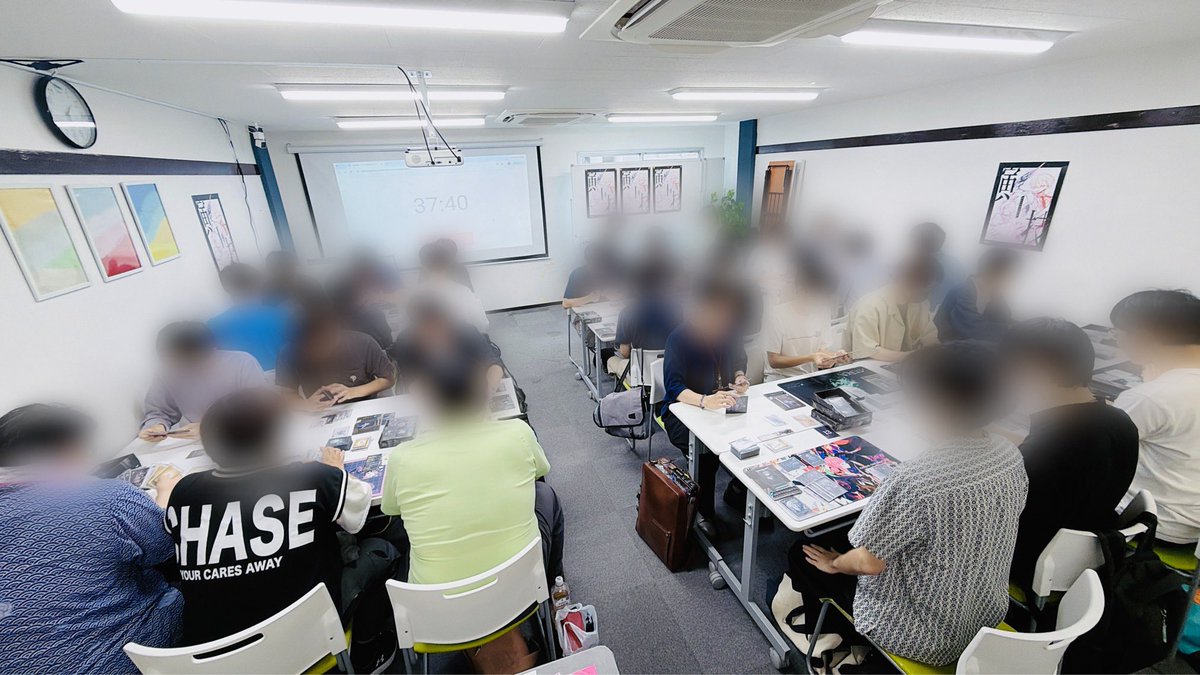 games_amii's tweet photo. 初公式大会、開演しました🌙
32名の最強機士候補の皆さまの熱気で盛り上がっております🔥

また、決勝卓は対戦動画を上げる予定ですので、お楽しみに！ https://t.co/aQfjGdnogg