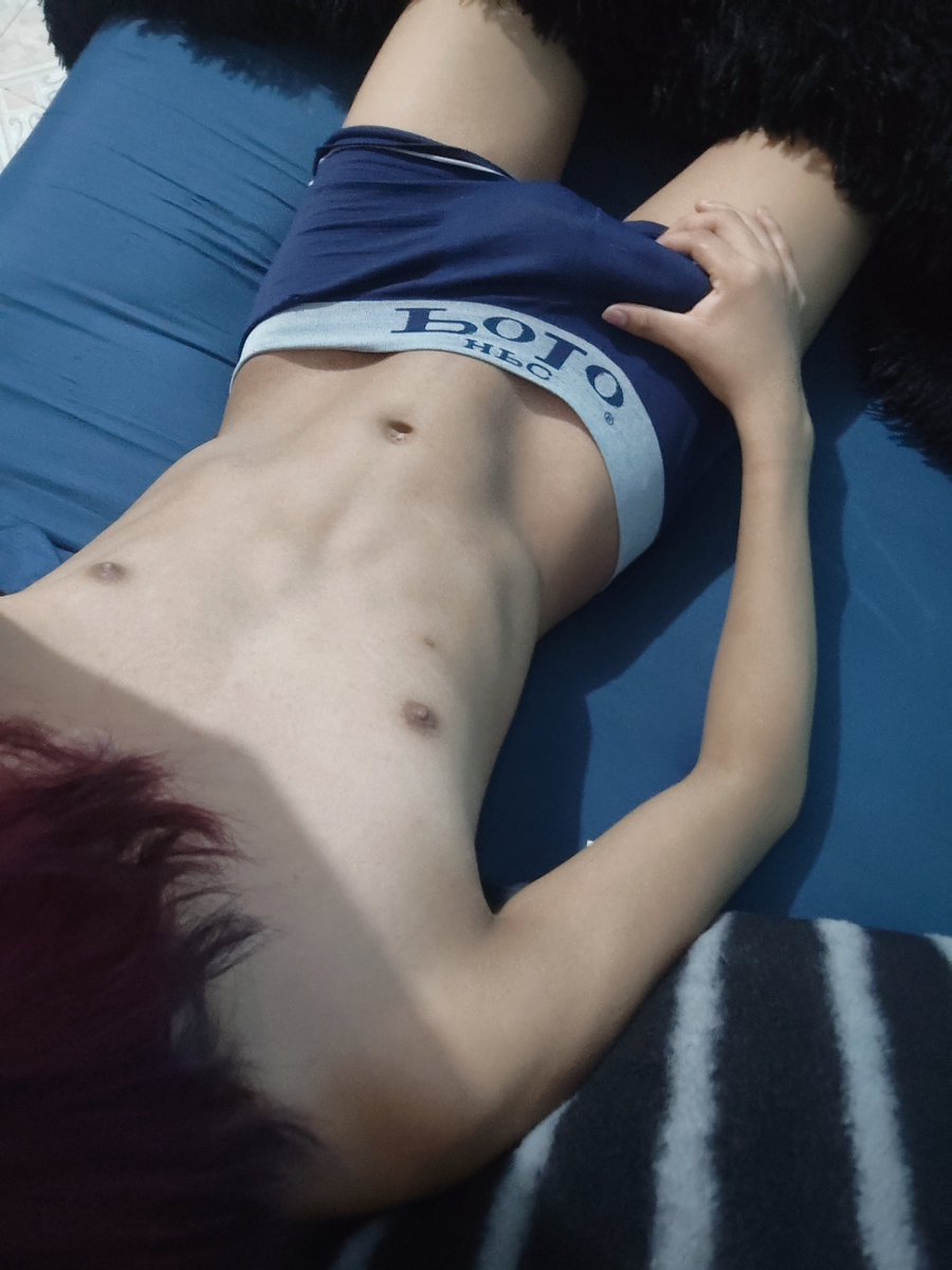 Boy16_2010's tweet photo. Alguien para hablar? 🐣6️⃣ https://t.co/FIScihJLRu