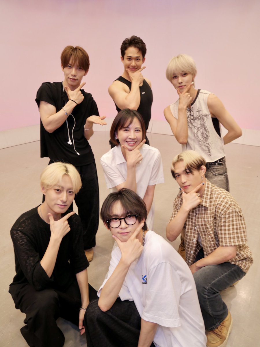 JAMHEADS_'s tweet photo. 【Thanx for Listening!!📡】

ぎふチャン(岐阜放送)

📻『ラジオ土曜便』 @doyoubin_gifu
( https://t.co/oN4KinAyRj )

📻『ときめきステーションダブジェネカウントダウン』 @wgcd1431
( https://t.co/DcFzgG3K6H )

本日はJAM HEADS全員で2番組に生出演させて頂きました✨
ぎふチャンの皆さまのアットホームな空気感、とても嬉しかったです！
ラジオ土曜便のつるちゃんさん、ダブジェネの小松さん&山口さん、そして土曜日の推し事から東さん🤝❤️‍🔥
沢山お話しさせて頂き、ありがとうございました！！
また近々お会い出来ますことを楽しみにしております！！

#JAMHEADS 
#ぎふチャン 
#ラジオ土曜便 
#ダブジェネ
#世界に見つかれJAMHEADS