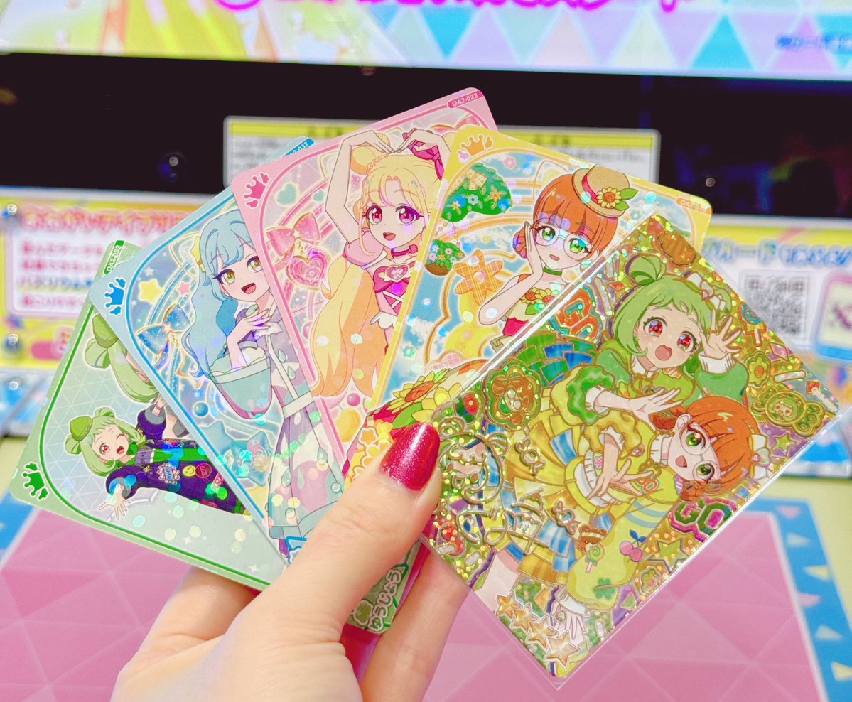 25krmrk's tweet photo. マイキャラライブしてきた！
3弾近いし500円だけ！って決めて遊んだんだけど、サイン引いた😳✨✨✨✌️

しかもまだ持ってないやつ！！！ https://t.co/gxtqh6N6PL