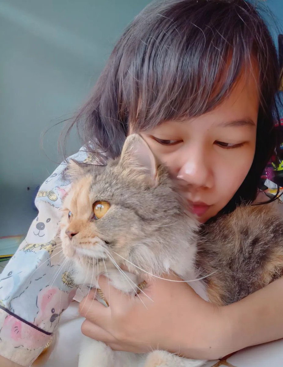 ssagigurl_'s tweet photo. mw ga nangis jg gabisa
mf y mol blom bisa jd orgtua yg baik, blm bisa ngusahain smw'ny, amma prgi ny klmaan y mol :( gliran amma ud dirumh mlah gntian u yg mo prgi :( mf y mol g prnh ada wktu bwt main brg :(
nanti kita ktmu lg y mol :( lvyumorethananything nak 🥀 https://t.co/zhFECPMCaN