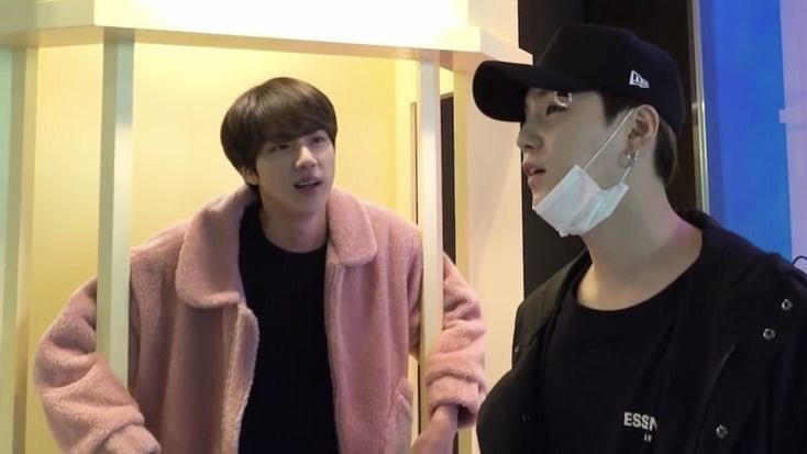 sinbyss's tweet photo. Welcome back black pink yoonjin agenda https://t.co/Vg59ps49xu