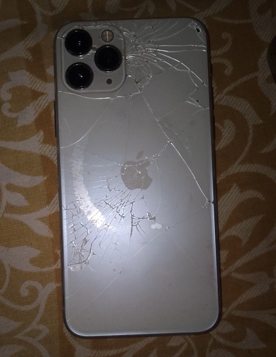 sapiicimory's tweet photo. @magleson untuk nutupin ini kira kira butuh berapa banyak ya kak? https://t.co/8G3CGWD0kg