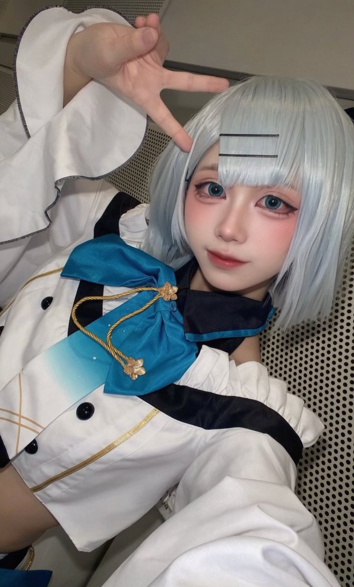 ranryou_cos's tweet photo. そくほー！
※加工なのでこの顔はいません

#アコスタTFT https://t.co/kjQKm6vVkn