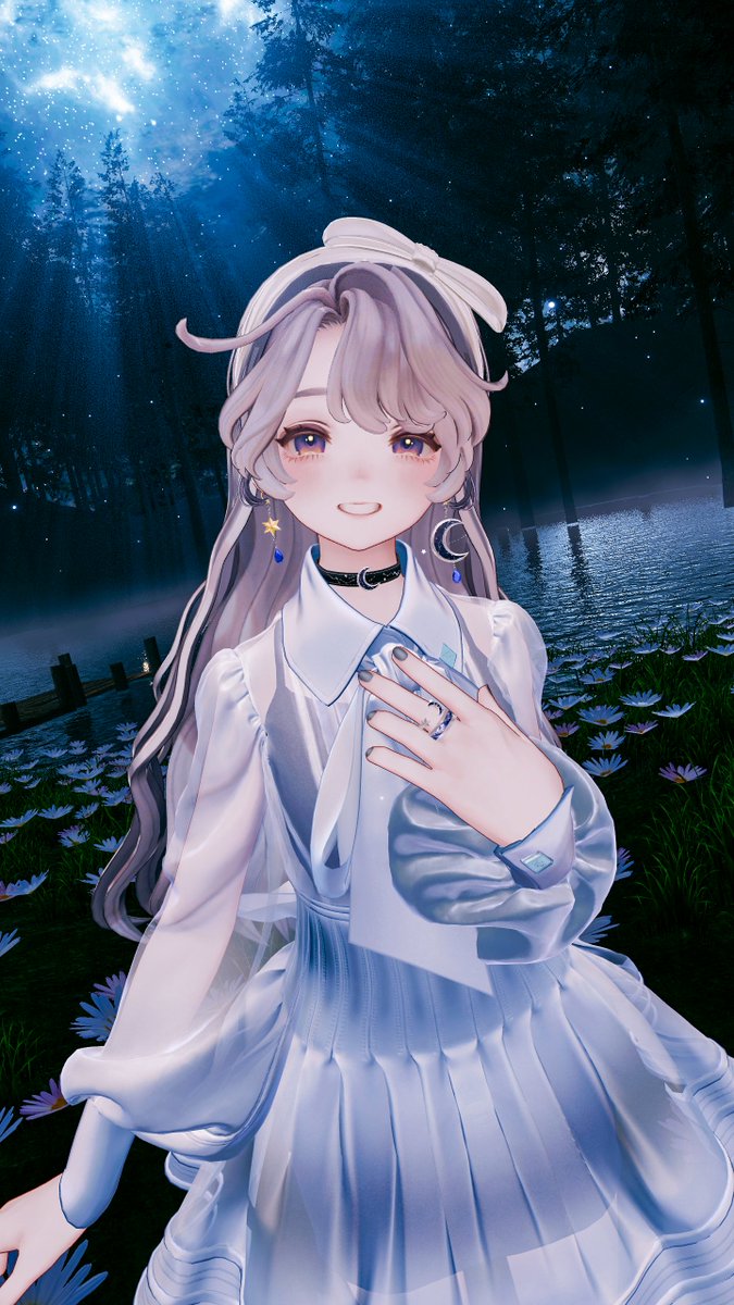 vrc_123lp's tweet photo. ご縁をいただき「記録の月」をテスターさせていただきました🌙✨

指先からきらりと流れる星の軌跡がとても華やかで、夜のワールドに映えて本当に綺麗…！

指輪を触れ合わせると星座が広がるギミックも楽しく、誰かと一緒に遊びたくなる素敵なアクセサリーです💫
 
 #VRChat #Qkun制作店 #Marycia3D https://t.co/mcjDtUUr1t
