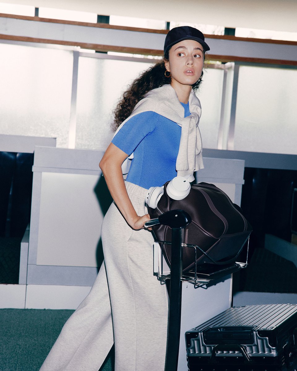LilySilk's tweet photo. Travel light. Stay refined.

SILKAIRY™ Wide Leg Lounge Pants.

Air cushioned comfort and silk led softness, designed to move effortlessly from takeoff to touchdown.

The Air of Silk | Explore more via link in bio

#lilysilk #LiveSpectacularly #silkairy https://t.co/l2MQwOekRD