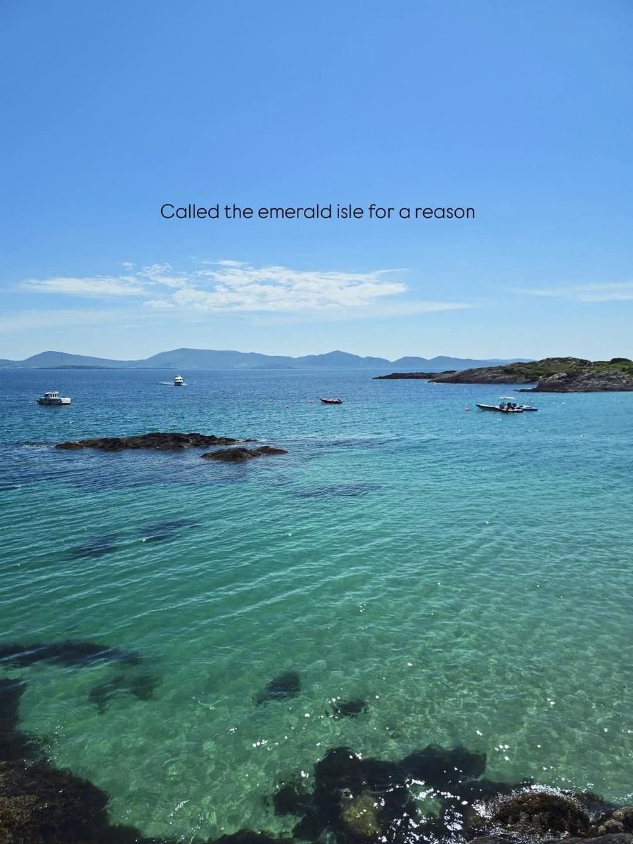 ThisIsIreland3's tweet photo. This is exactly why Ireland is known as the emerald Isle 🌊🏖️🏝️

📍Carrols Cove, County Kerry 🇮🇪 

📸 James Gucci Russ

#Kerry #Ireland #CarrolsCove #Emeraldisle #Summer #Blue https://t.co/qPH84SzLw2
