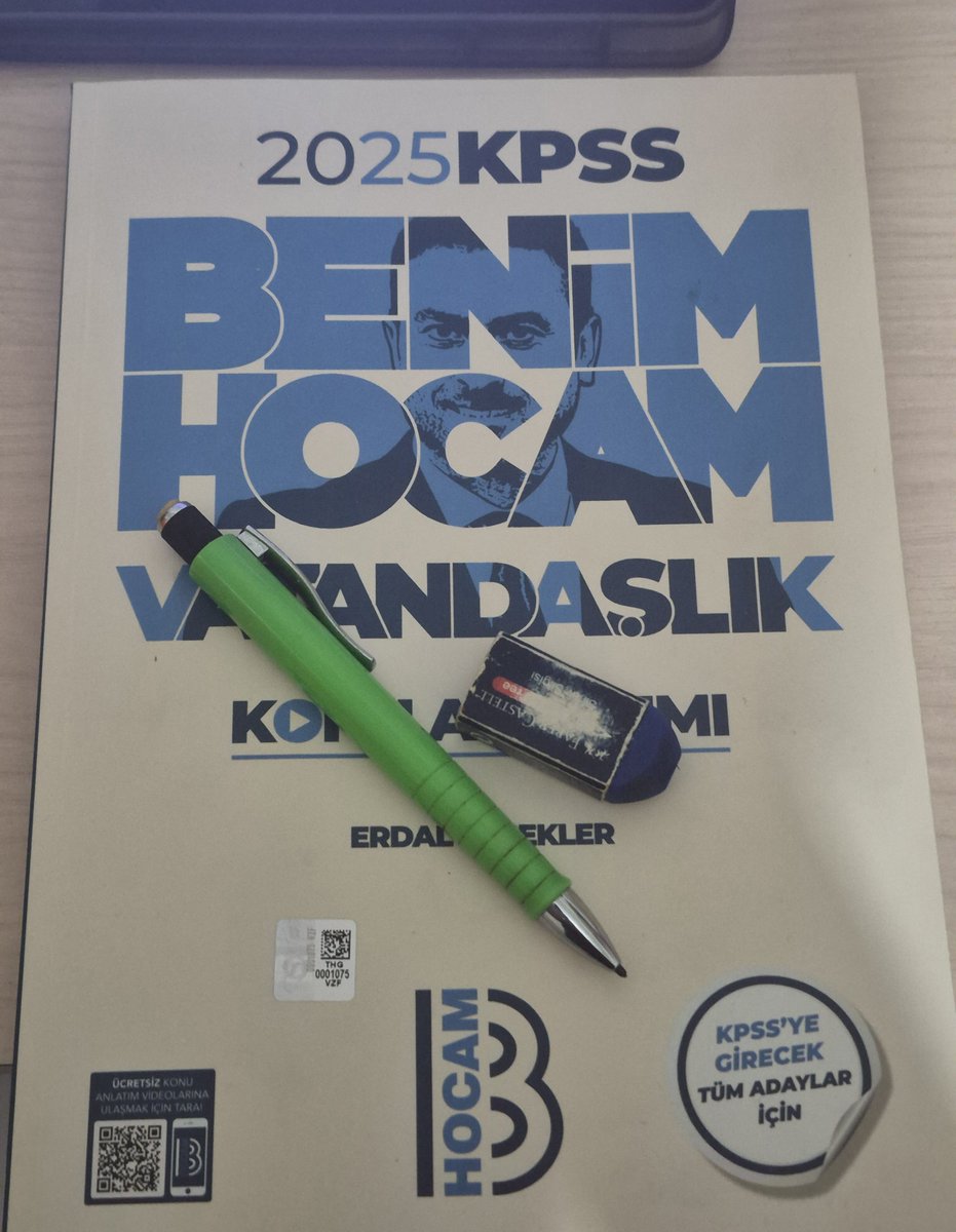 akinay51's tweet photo. Yasama kısmını bitirmiştim sırada Yürütme var📚✏️ https://t.co/KuOBevPWqa