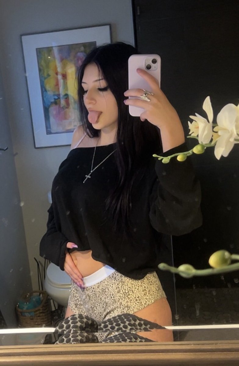 ❀ 𝒱𝒾𝑜𝓁𝑒𝓉 ❀ tweet media