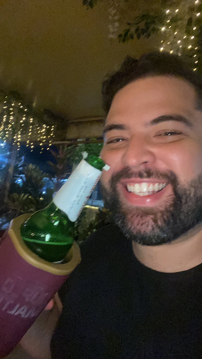 graubz's tweet photo. Tô gag de la gag ja comprei foi meia grade sextou brazeeeeeeeeellllllllllll https://t.co/t05La2ShYJ
