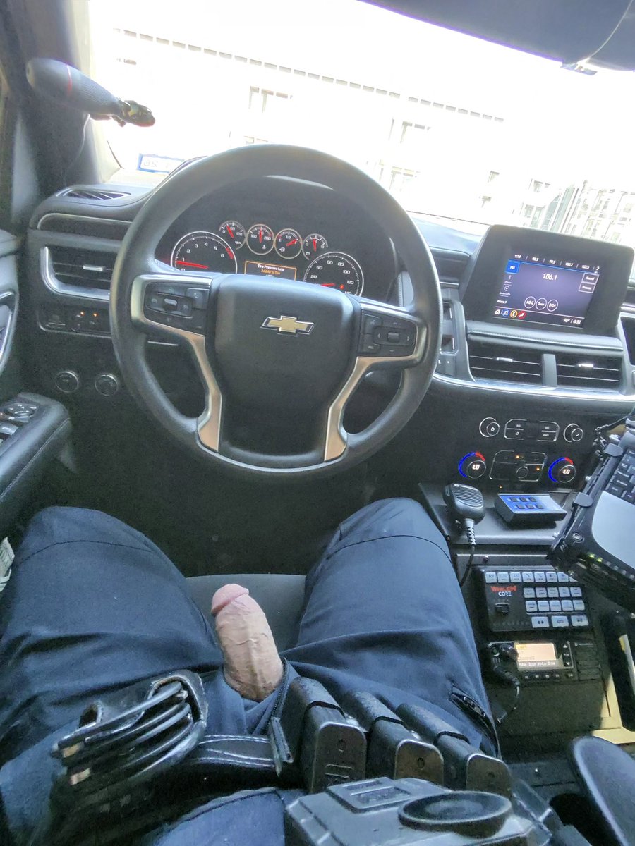 YoungCopX's tweet photo. Waiting for you to come up to my window to ask for directions😈 
Link in bio for more! https://t.co/tKIDB7kPUC