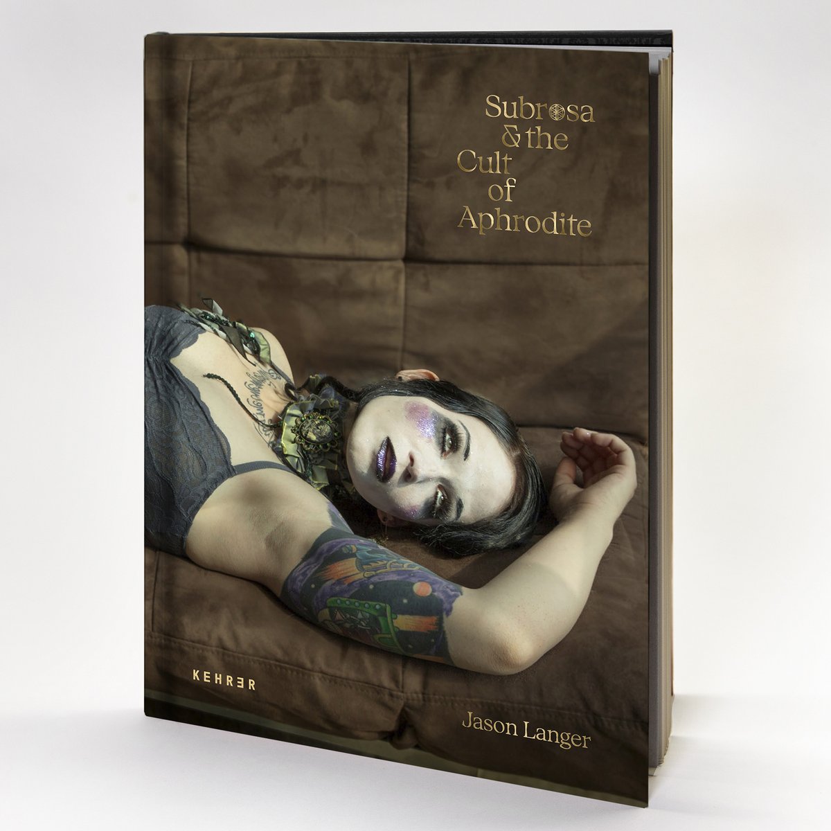 JLangerPhotos's tweet photo. I'm thrilled to announce my fifth book, Subrosa &amp; the Cult of Aphrodite, will be published by Kehrer Books and released at Rencontres d'Arles 2026. A 5-year documentary project on Portland's performance community. Preorders now open through Fractured Atlas. More soon. https://t.co/zwUfd3xhho