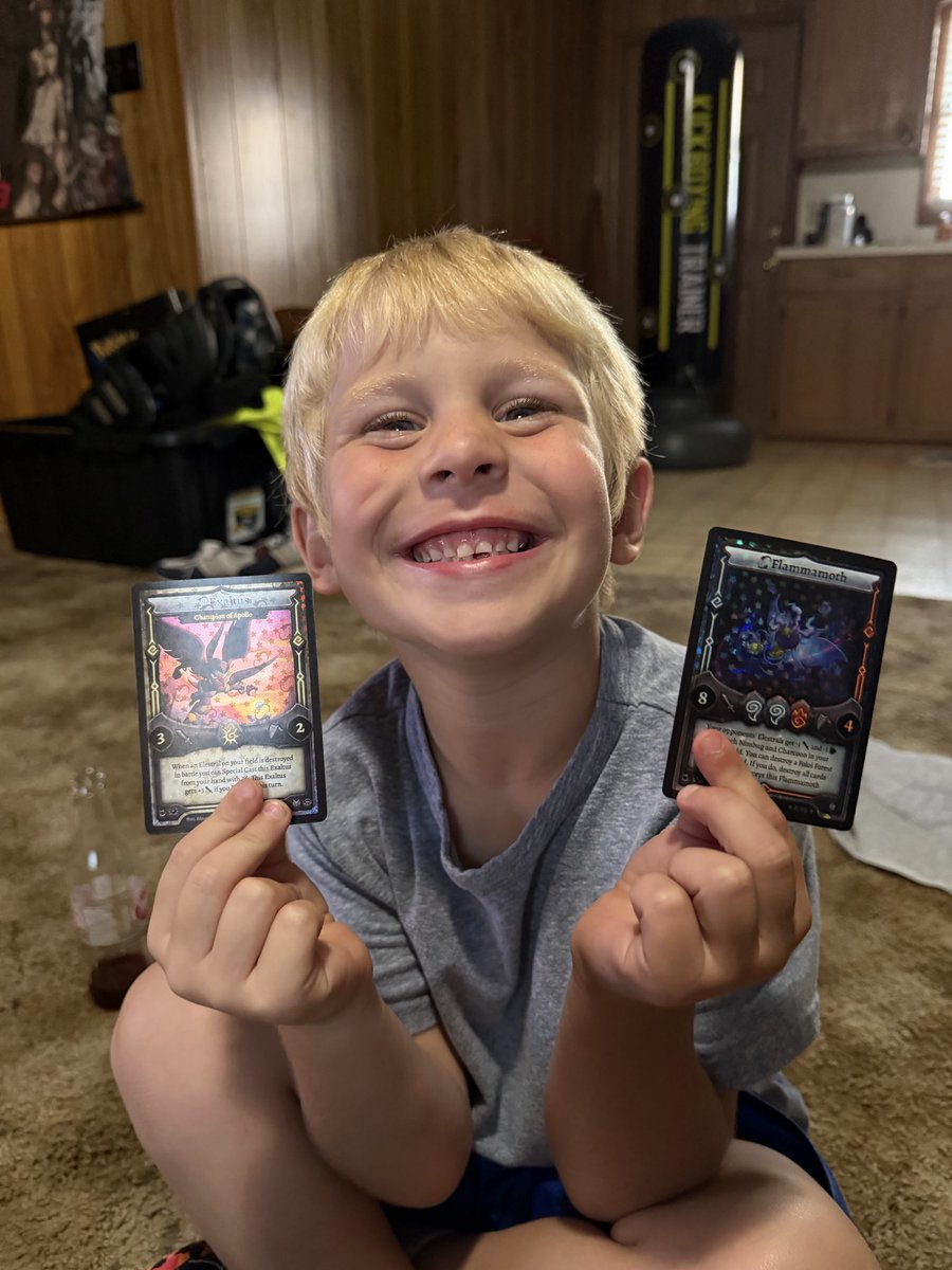heypeople11234's tweet photo. Opening firestorm that I found in a shop in NC. Never opened @Elestrals before but always wanted to. My son who is 6 pulled his first god pack in any game. Thanks @aDrive_tK been a fan for a long time and having this moment with my son being so excited made my day! https://t.co/mHbQPGHAFg