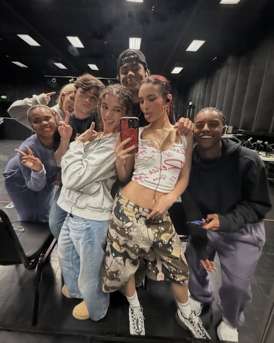 ZombiesDCOM's tweet photo. An era to remember!

The Descendants/ZOMBIES: Worlds Collide Tour kicked off with its first date one year ago today 🥹 https://t.co/RJqHXHbqlf