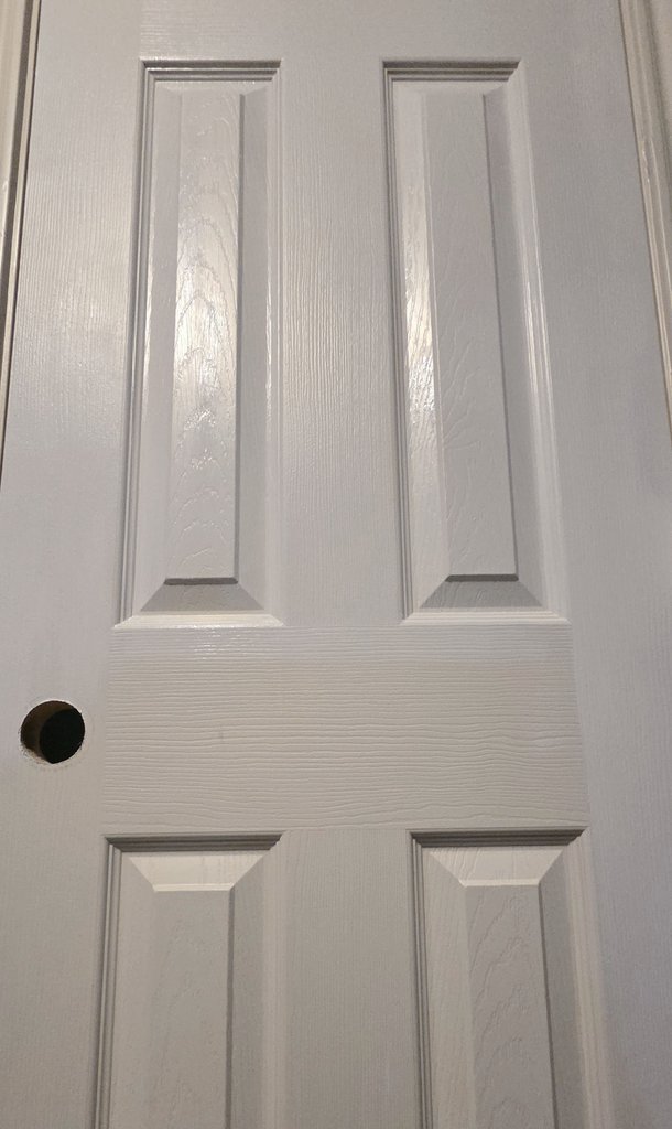 VeloursRequiem's tweet photo. Door painting in the works~
Also been pop, pop, popping carpet tack strips, nails, and baseboards in prep to install the new floor. 💪 I'm more than happy to purge this old carpet for a new floor upgrade. 🔥✨️ https://t.co/AUcyYCjdPC