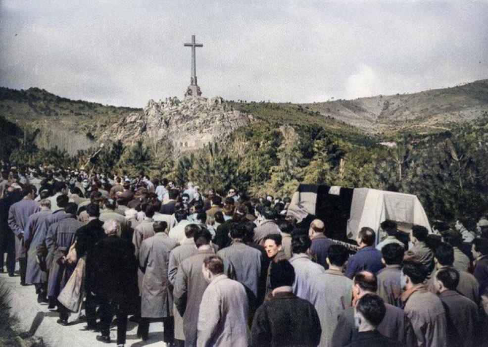 UniCatolicos_es's tweet photo. España es hoy por vosotros. Los templos en pie por vosotros. Gracias. 

¡Viva Cristo Rey! https://t.co/Khg8VSeNZc