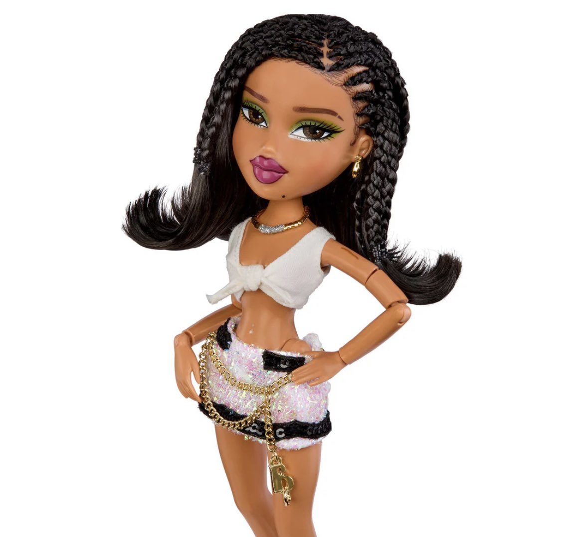 ty888la's tweet photo. bratz✮tyla https://t.co/1MdIVqNh2w