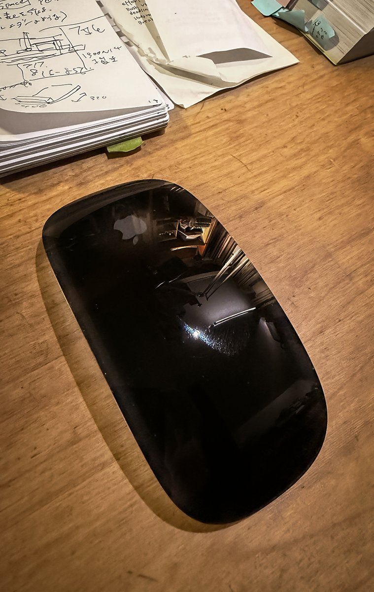 hikosukea's tweet photo. そしてマウスを上下さかさまに持ったため、カーソルがメチャクチャに動き、軽いパニックに襲われるという初動ミス。ていうかこいつGみたいだな。 https://t.co/a3Hph4XRYg