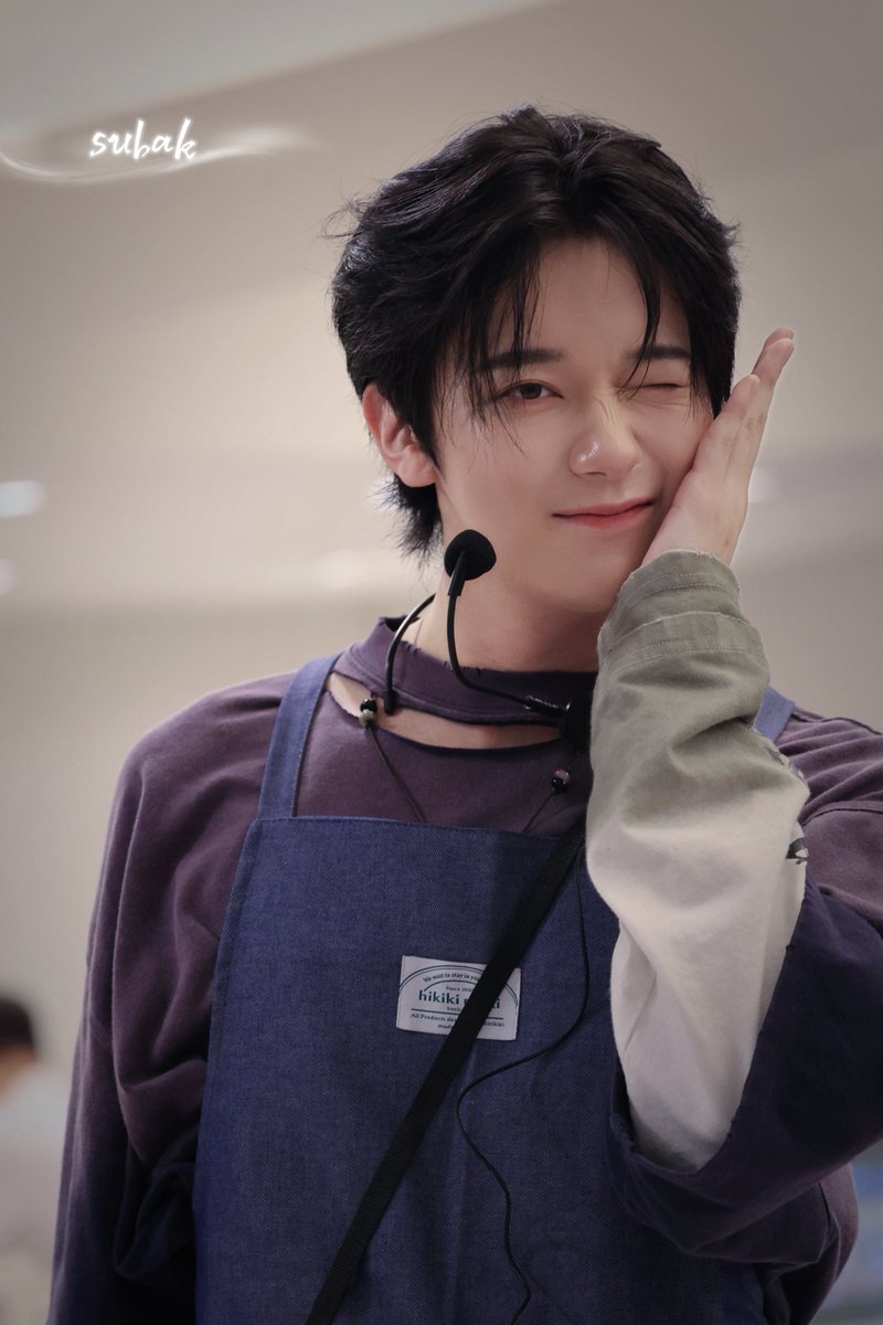subak21786's tweet photo. 2026.07.11

girls girls girls they love me 💕 

#OMEGA_X #오메가엑스 #OX_N 
 #YECHAN #예찬 https://t.co/TFdJXCMArJ