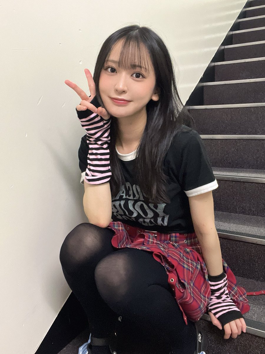 sophia_mei_'s tweet photo. おはよ🎶
青汁のんで1日がはじまるよ✌️（あかしのときにメイクさんからオススメされてはじめたよ）
今日も舞台 #封印壊除2026 です！🌸
折り返したの…？？あっという間だ〜(T T)今日も舞います！！ https://t.co/XQNDftBzPf