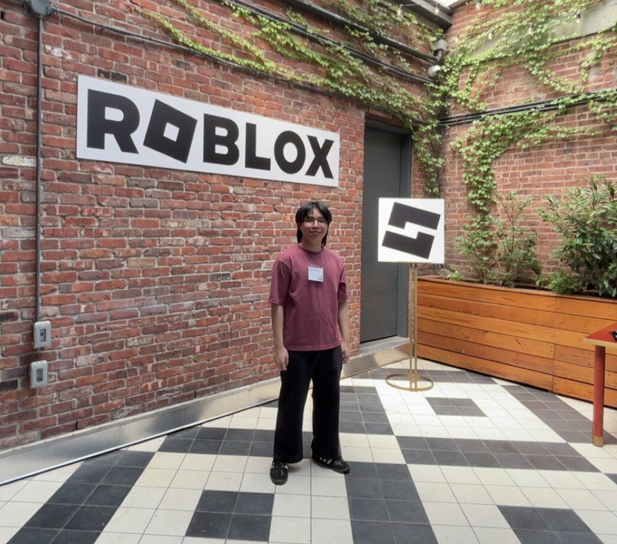 anth0nycodes's tweet photo. Roblox Inspire Cafe @ NYC was an amazing experience! I met so many talented creators/developers, and had the opportunity to network with so many amazing people.

thank you to @WoozyNate, @RiccoMiller, @NosniyRBLX, @haz3m_, @ooStarwarsbccoo, @SoftGB, and all the other talented creators/developers for taking the time to share all of their input and learnings!

and a big thanks to @Roblox for hosting such an amazing and memorable event!